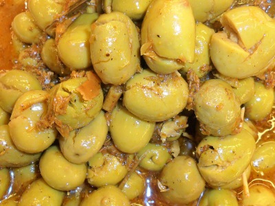 ACEITUNAS SABOR A BERENJENA ALIÑADA